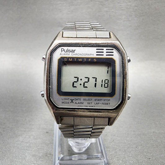 Seiko Pulsar Digital Watch Men 34mm LCD Silver Tone Alarm Chronograph New Batt0