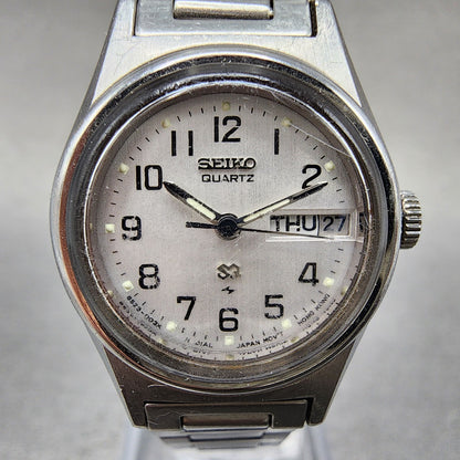 Seiko SQ Watch Women 23mm Silver Dial Silver Tone Daydate 85230039 New Battery1