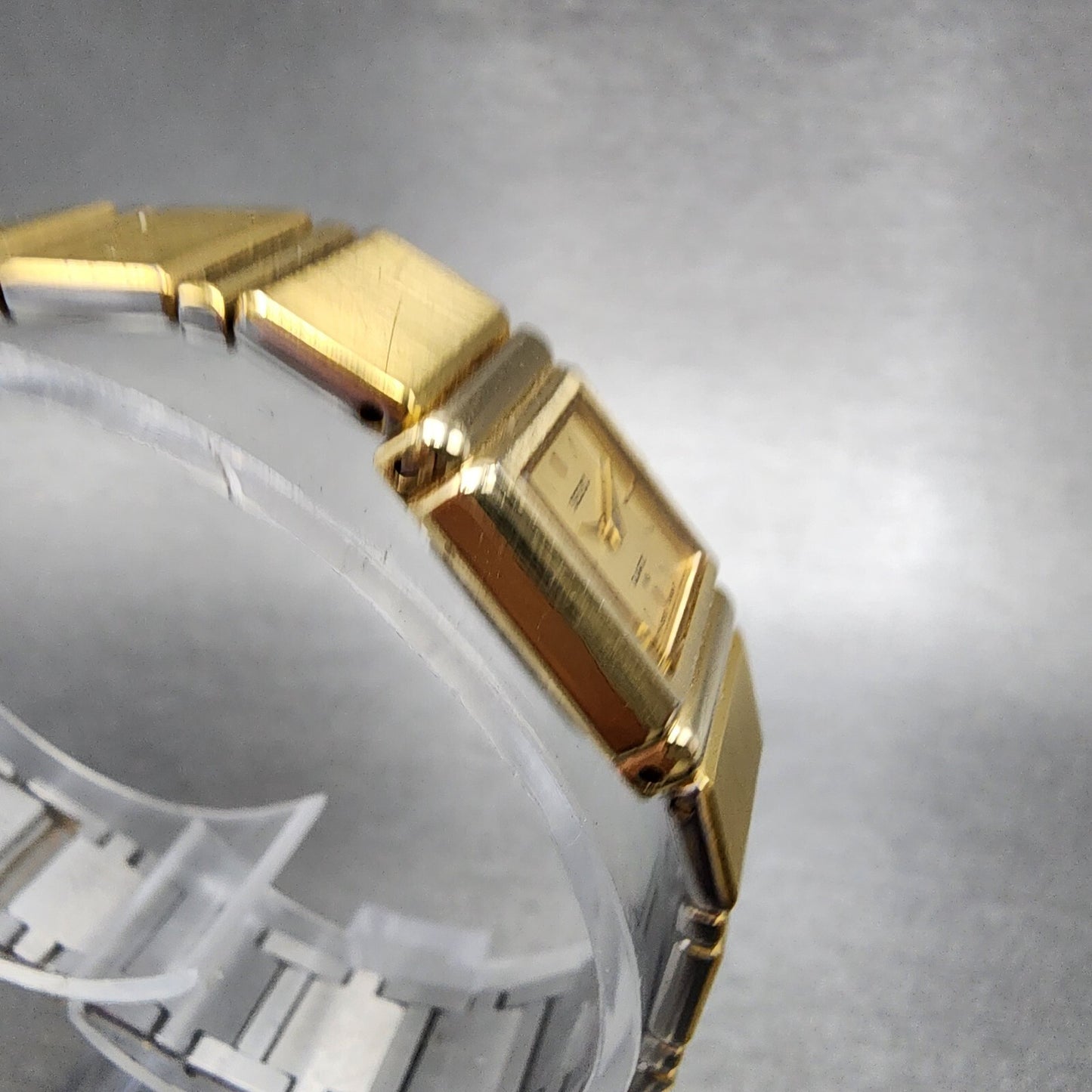 Seiko Watch Women 14mm Gold Dial Gold Tone Square 1E205030 New Battery3