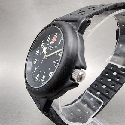 Victorinox Swiss Army Renegade Watch Men 38mm Black Dial Black Date New Battery2