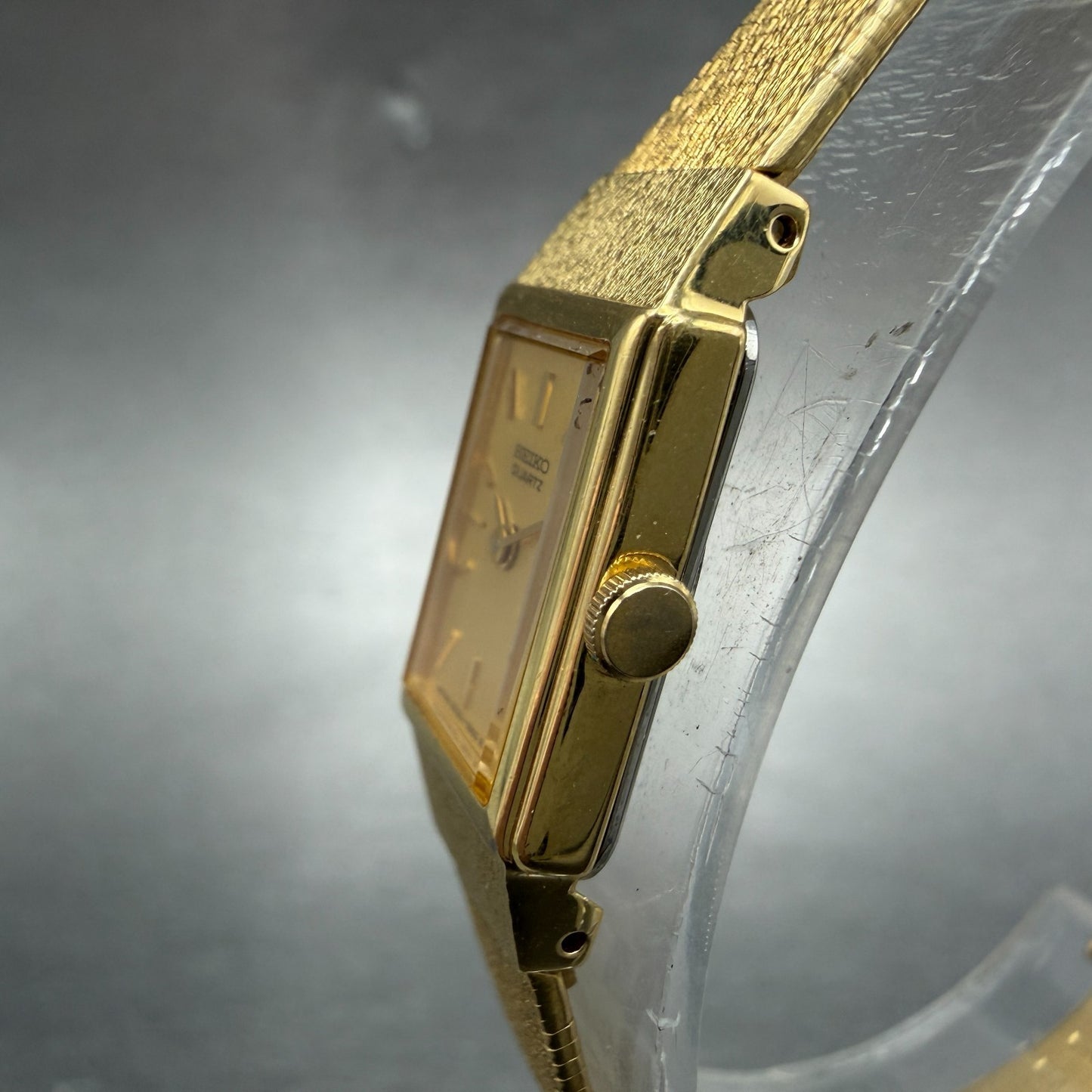Seiko Tank Watch Women 12mm Champagne Dial Gold Tone 2e20-6479 New Battery ABGH2