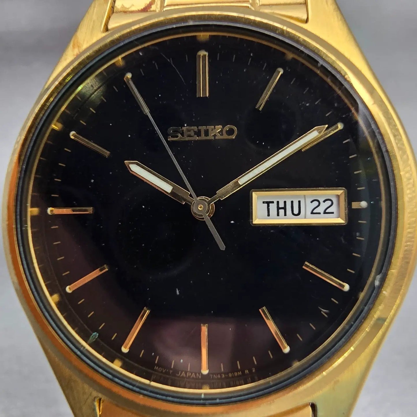 Seiko Watch Men 37mm Black Dial Gold Tone Daydate Round 7N43-9048 New Battery1