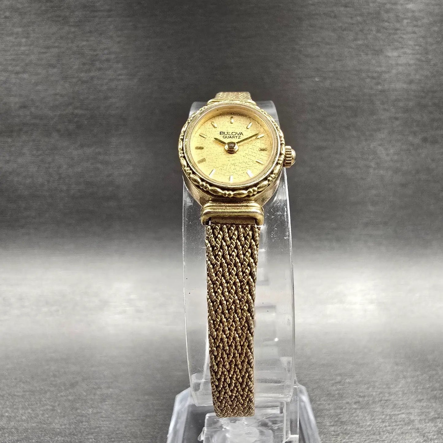 Bulova Watch Women 15mm Gold Dial Gold Tone Oval New Battery Vintage5