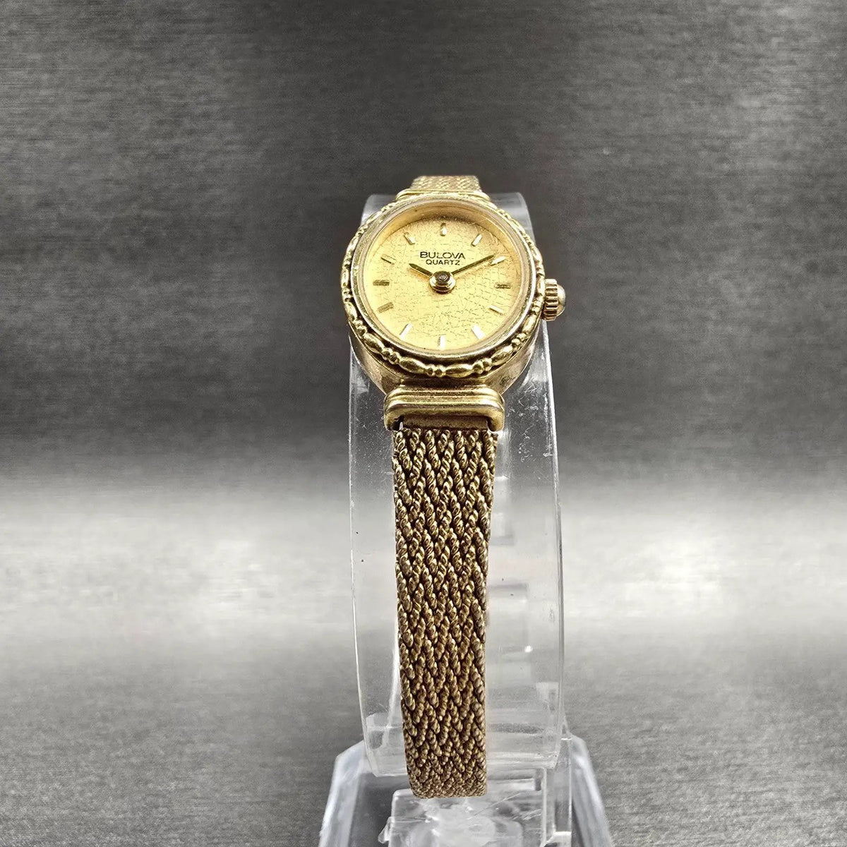 Bulova Watch Women 15mm Gold Dial Gold Tone Oval New Battery Vintage5