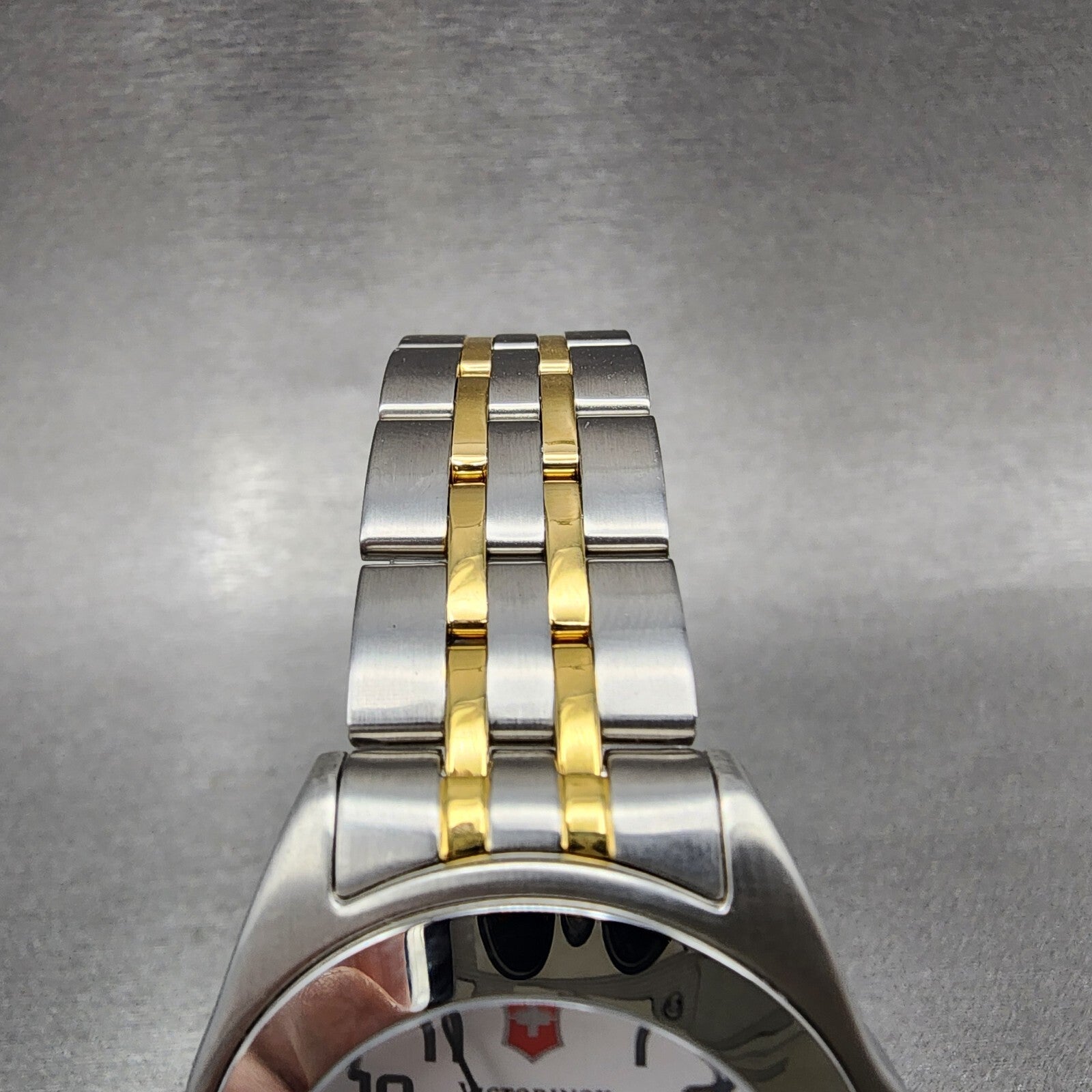 Victorinox Swiss Army Watch Women 32mm White Dial Two Tone Date Round New Batt6