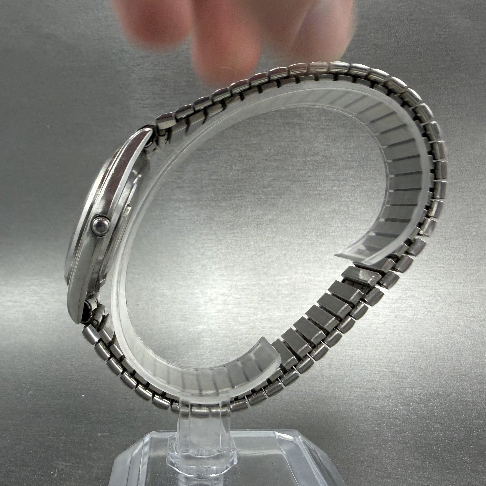 Seiko SQ Watch Men 35mm Silver Dial Silver Tone Daydate 8223-7189 New Batt6