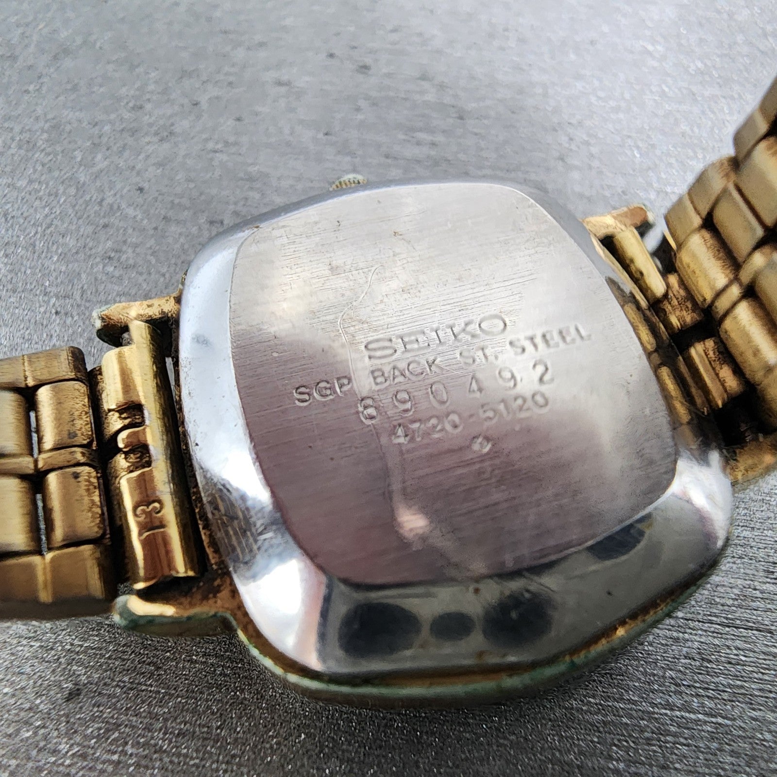 Seiko Watch Women 27mm Silver Dial Gold Tone Round 47205120 New Battery9