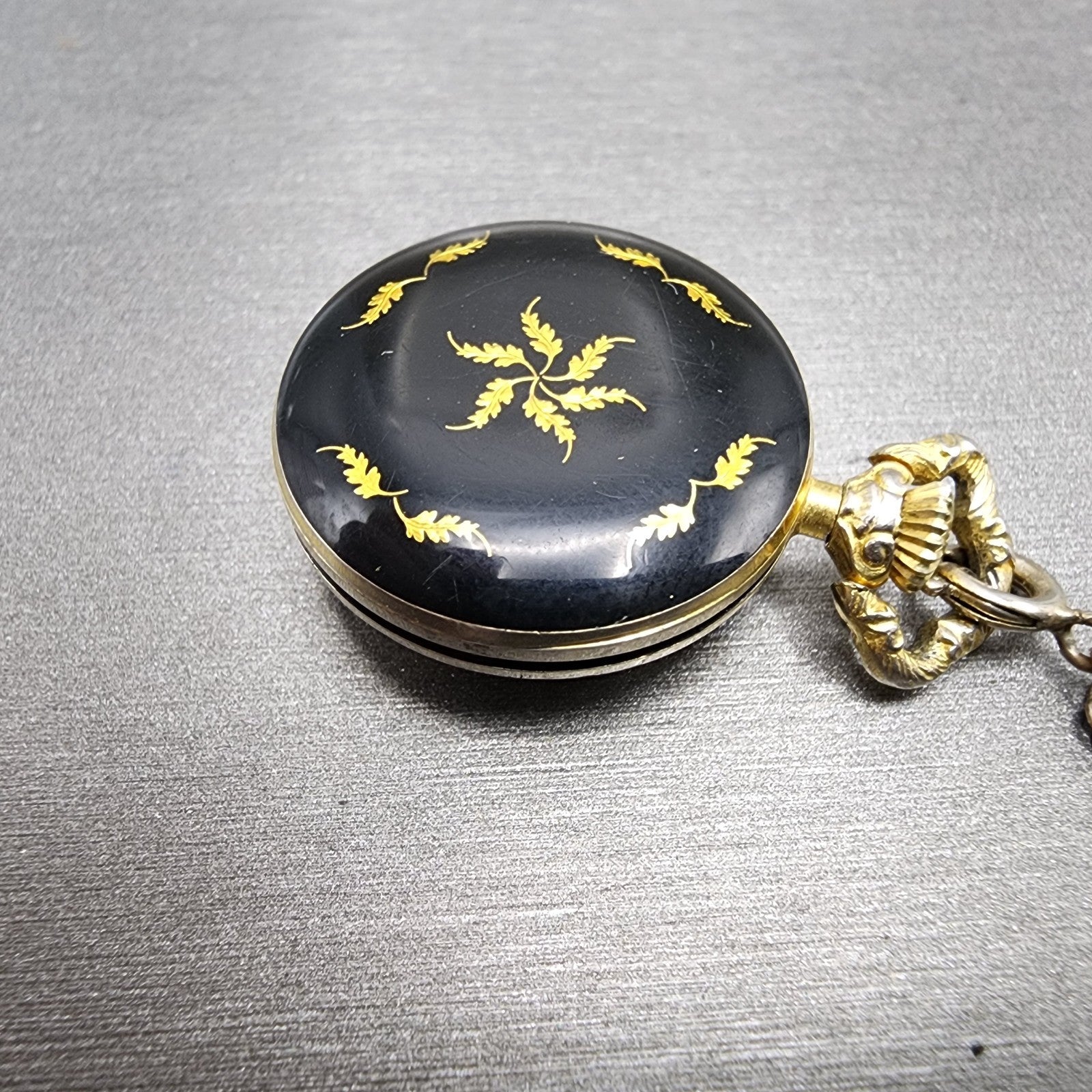 Oris Pocket Watch Women 24mm White Dial Gold Tone Manal Wind Runs Vintage8