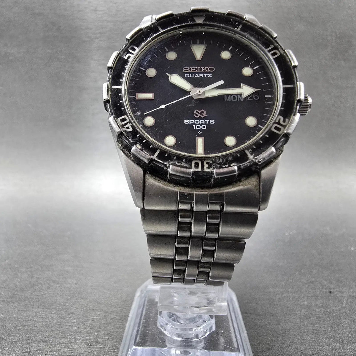 Seiko SQ Sports 100 Dive Watch Men 37mm Black Dial Steel READ!! 8123-7180 NewBat6