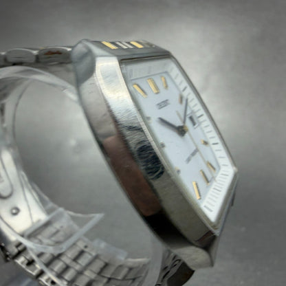 Orient Solar Watch Men 33mm White Dial Two Tone Rectangle Date VDAD-C1 Works3