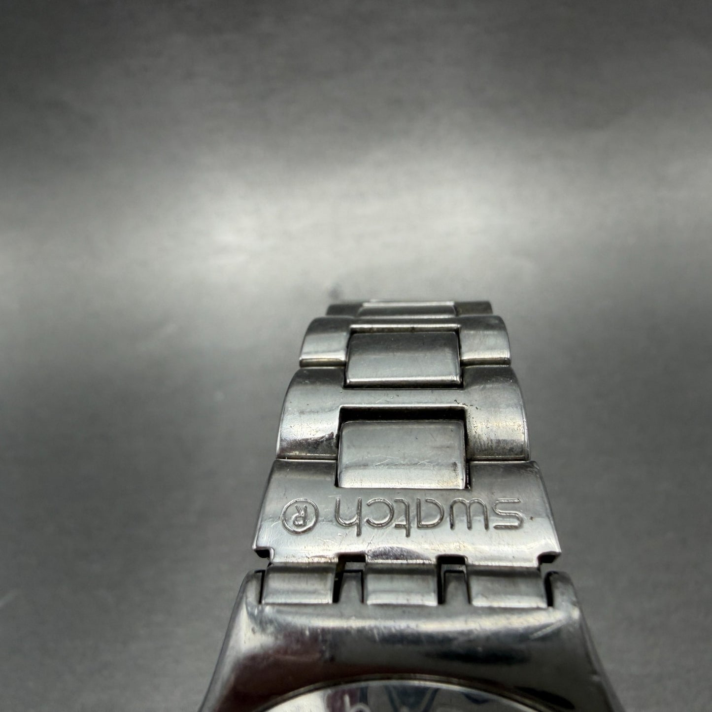 Swatch Irony Happy Joe Watch Women 33m Silver Dial Silver Tone Date Round Works4
