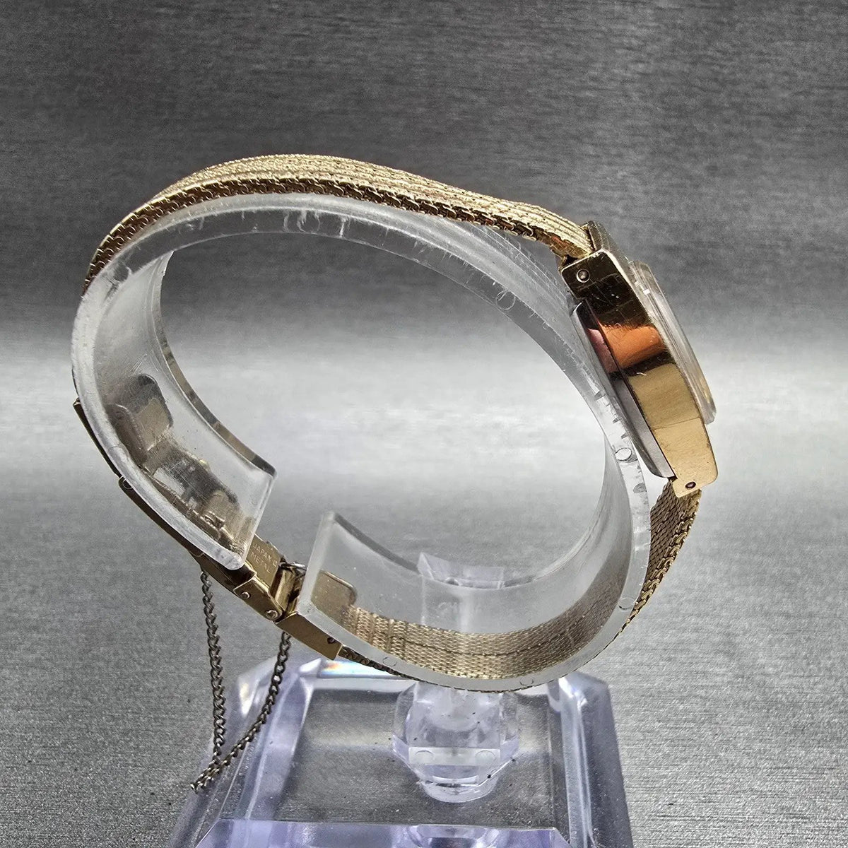 Seiko Watch Women 15mm Brown Dial Gold Tone Oval 11-7039 Manual Wind Vintage JP28