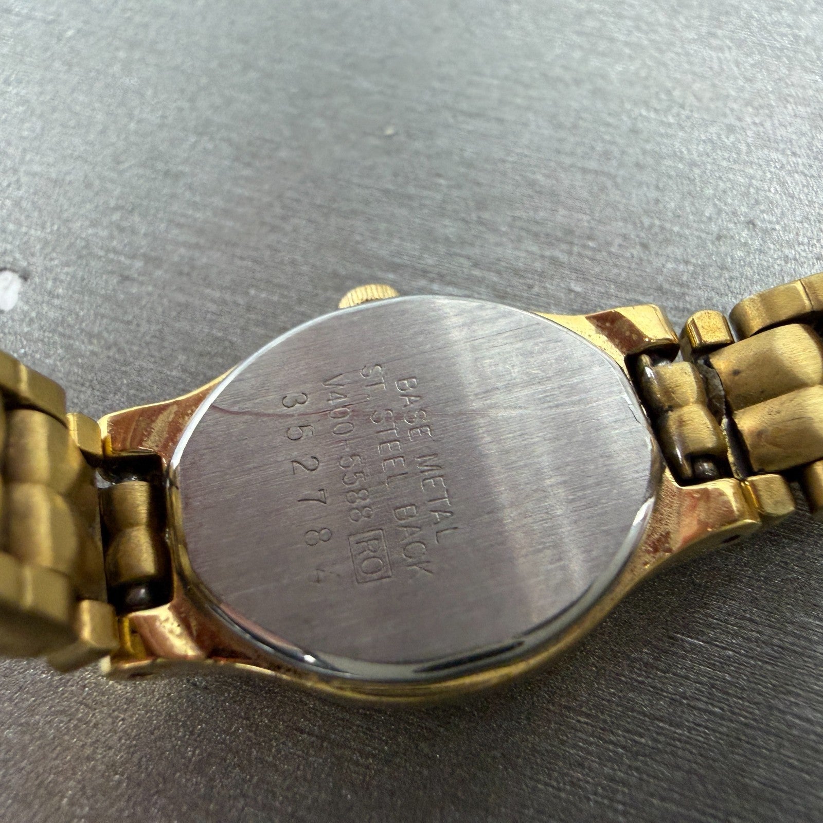 Seiko Watch Women 17mm Black Dial Gold Tone Oval V400-5588 New Battery Vintage10