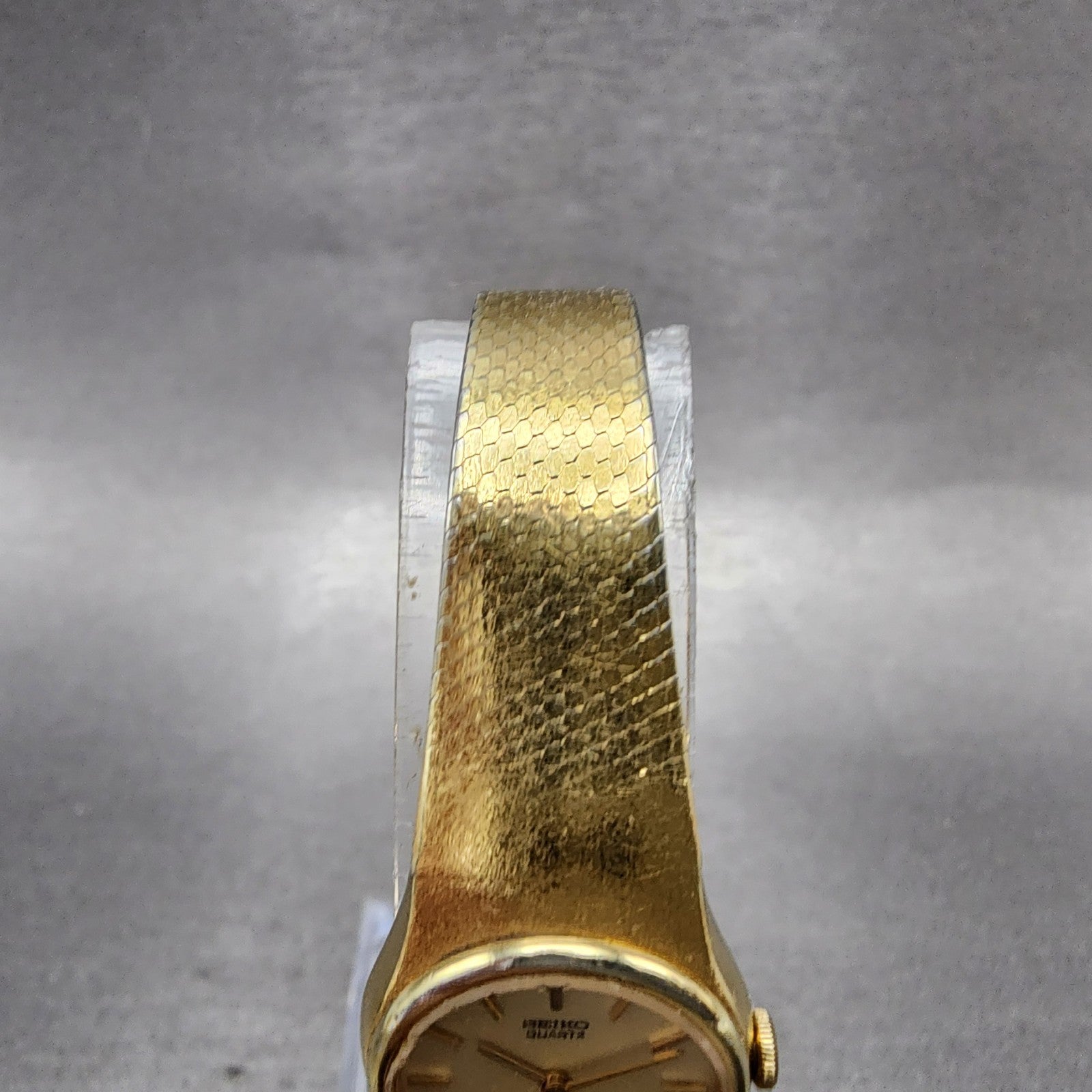 Seiko Watch Women 19mm Champagne Dial Gold Tone Round 160079 New Battery4