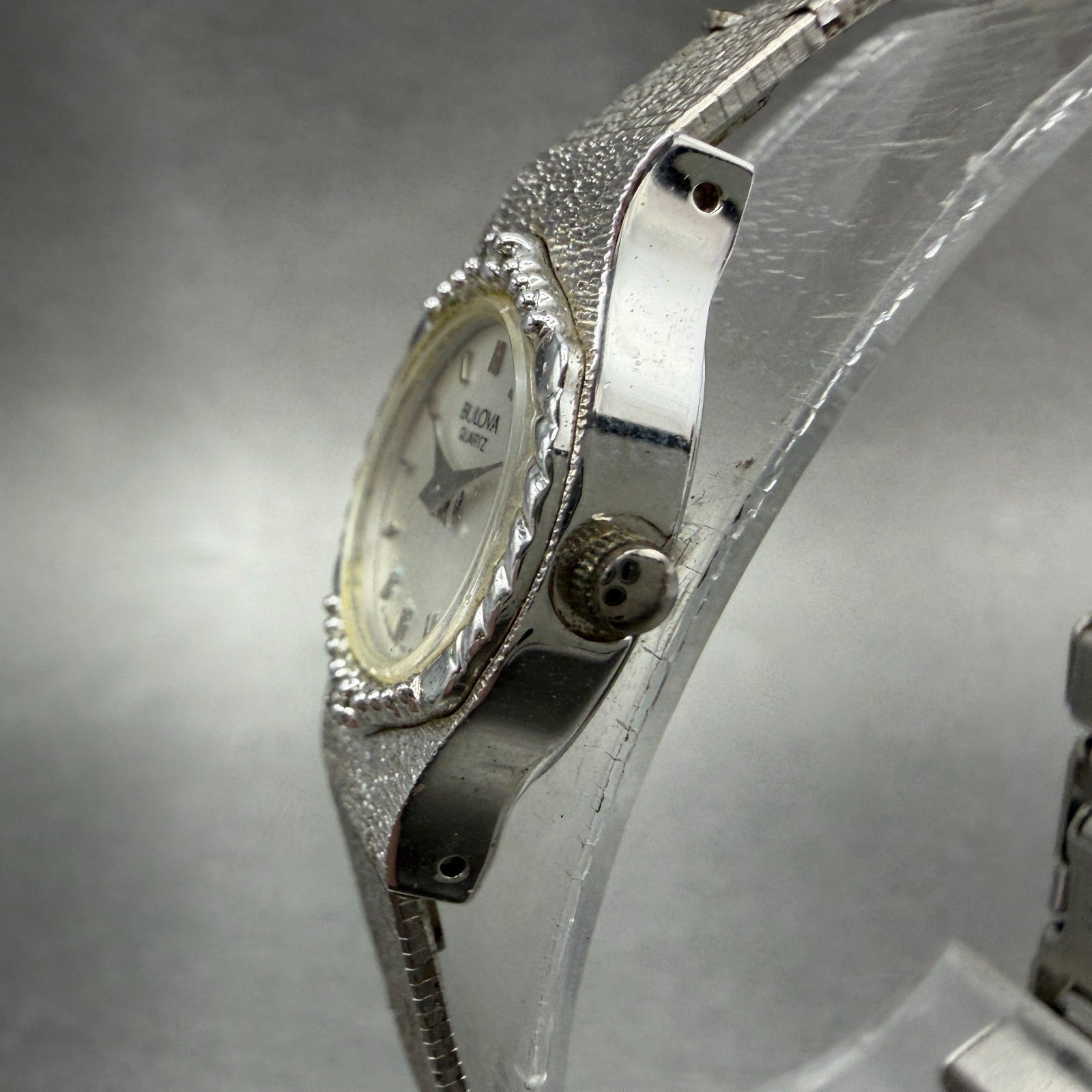 Bulova Watch Women 17mm Silver Dial Silver Tone Round 91L09 New Battery Vintage2