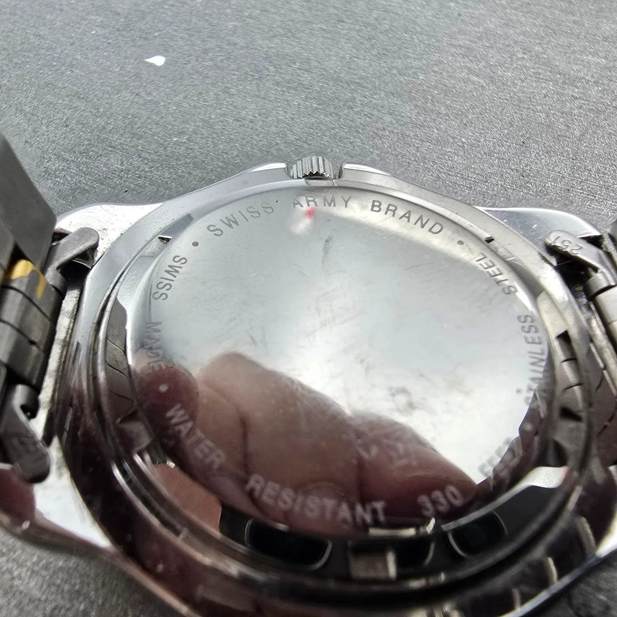 Victorinox Swiss Army Officer LS Watch Men 40mm White Dial Two Tone Date PARTS10