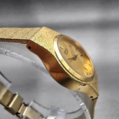 Seiko Watch Women 20mm Gold Dial Gold Tone Oval 8Y21-0020 New Battery Vintage3