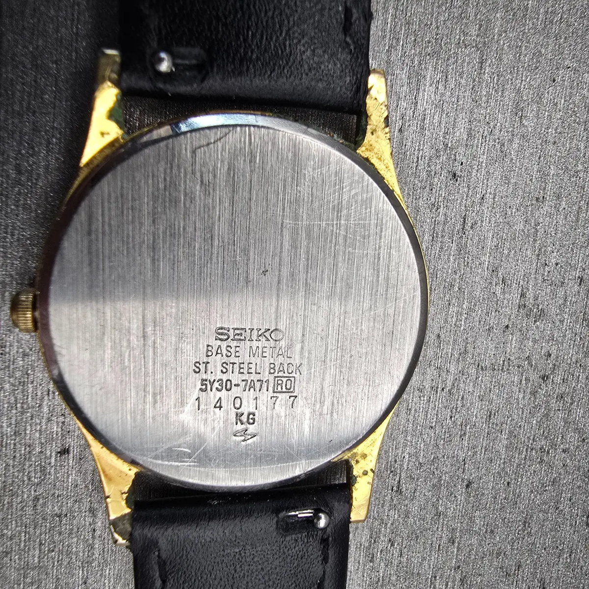 Seiko Watch Men 32mm Gold Dial Gold Tone Round 5Y30-7A71 New Battery Vintage10