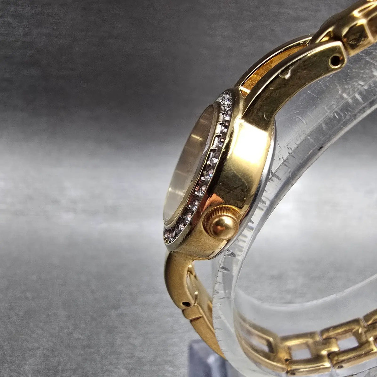 Citizen Watch Women 20mm Cream Dial Gold Tone Crystals 5920-S004705 New Battery2