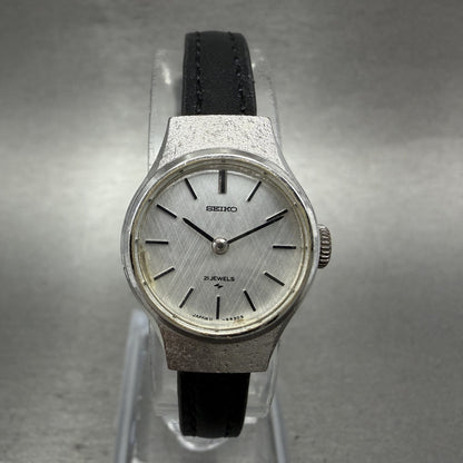 Seiko Watch Women 19mm Silver Dial Silver Tone Manual Round 111190 Runs0