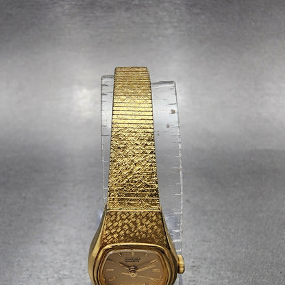 Vintage Seiko Watch Women 17mm Gold Dial Gold Tone Hexagon 4N015021 New Batt A14