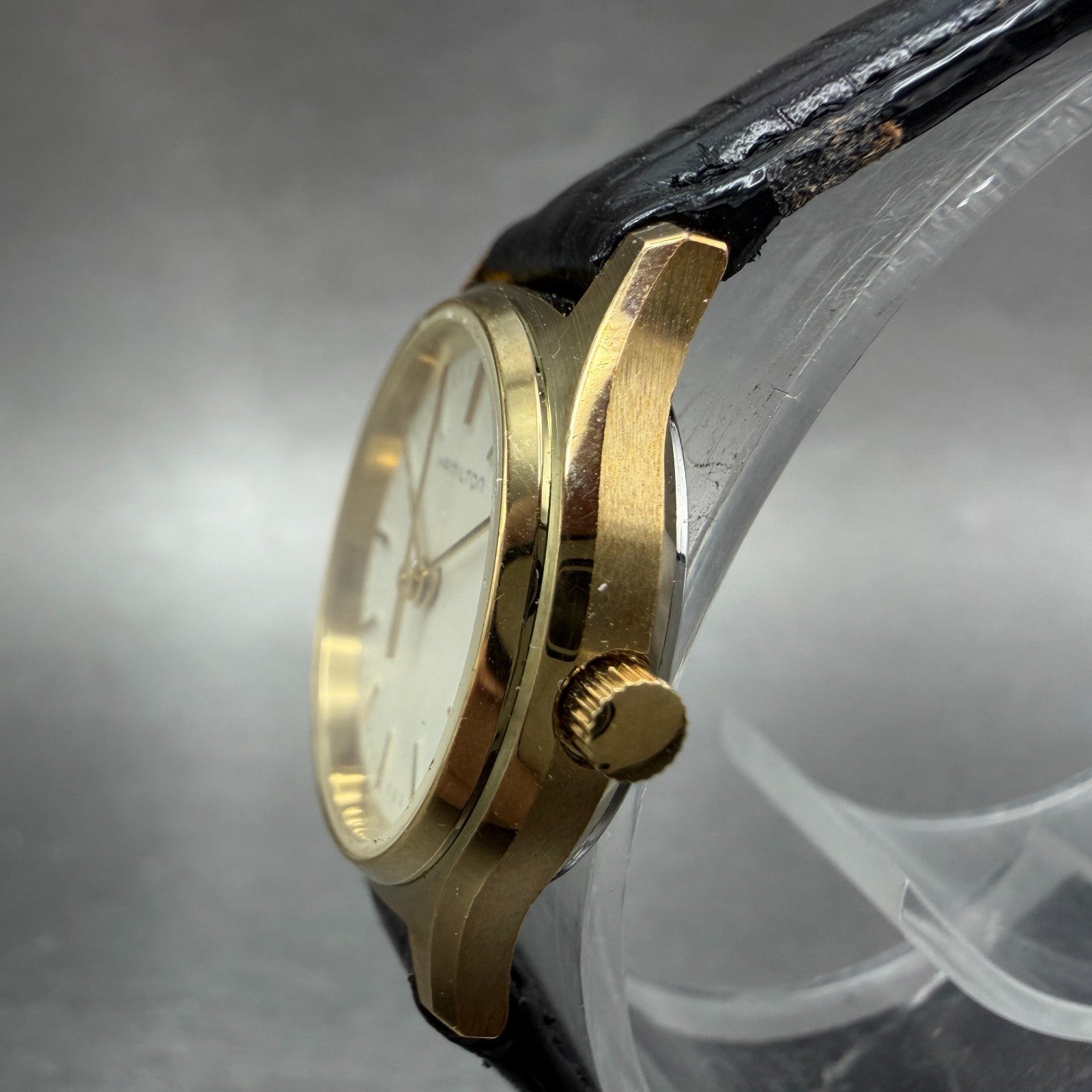 Hamilton Watch Women 24mm White Dial Gold Tone Date Round 9818 New Battery2