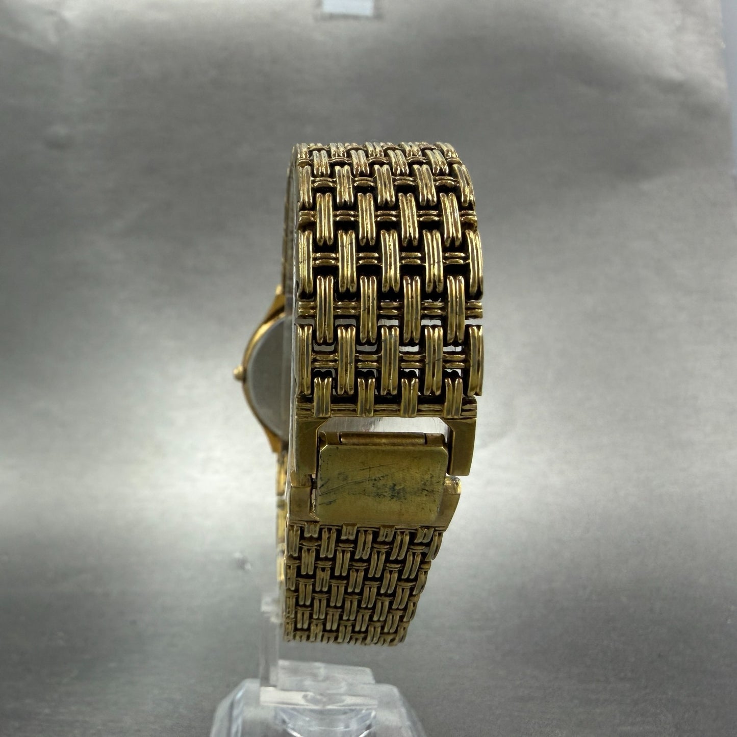 Bulova Watch Men 30mm Black Dial Gold Tone Round 92M83 ETA 976.001 PARTS8