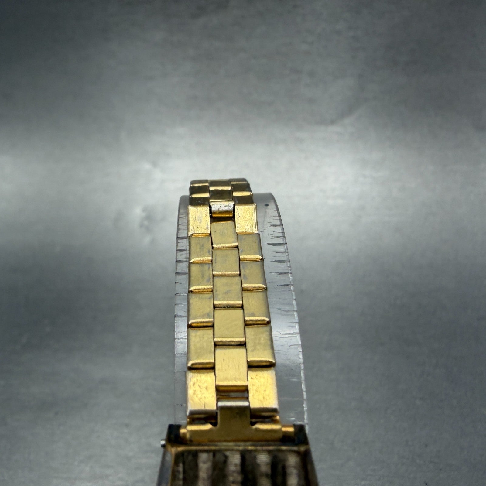 Chrono Sonic 100 RED LED Watch Women 20mm Gold Tone Octagon New Battery VTG4