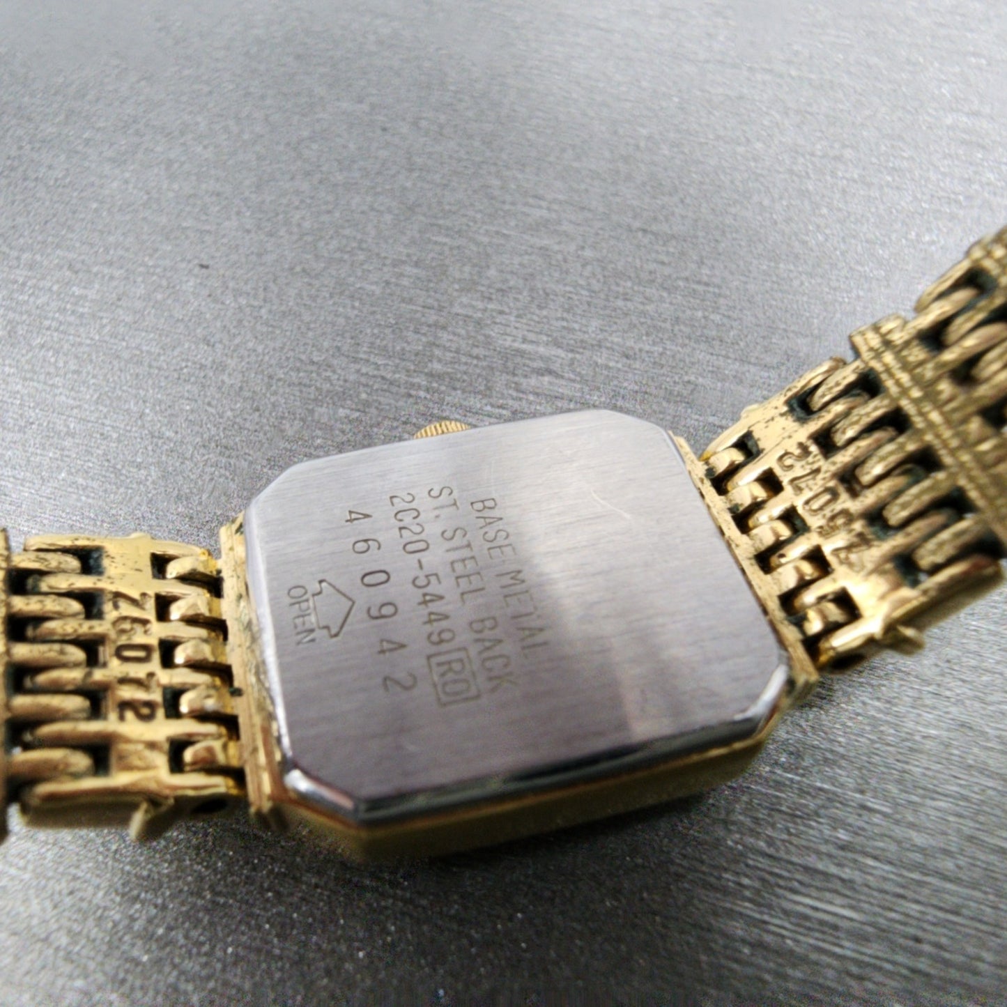 Seiko Tank Watch Women 16mm Champagne Dial Gold Tone 2c205449 New Battery9
