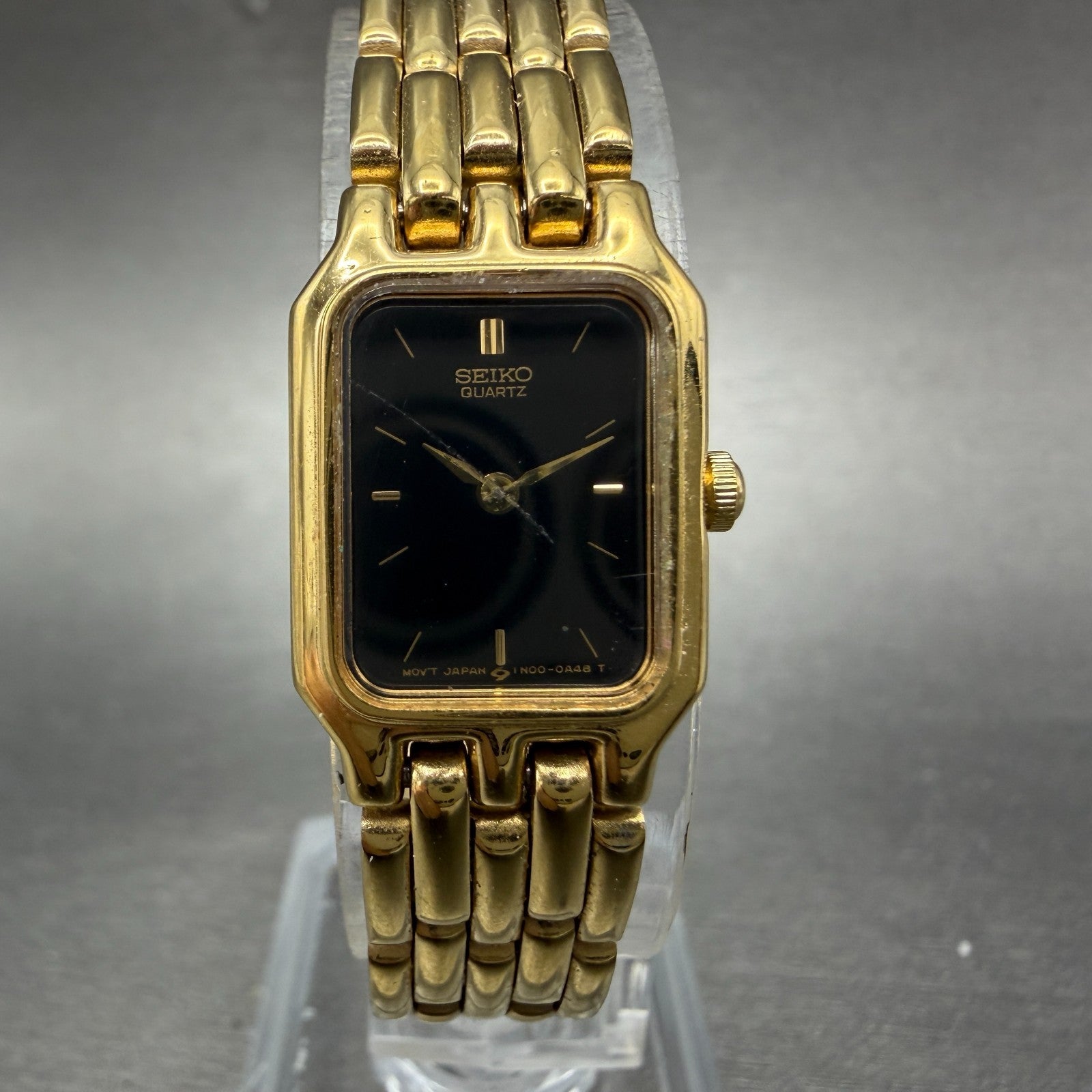 Seiko Tank Watch Women 15mm Black Dial Gold Tone Rectangle 1N00-5A10 New Battery0