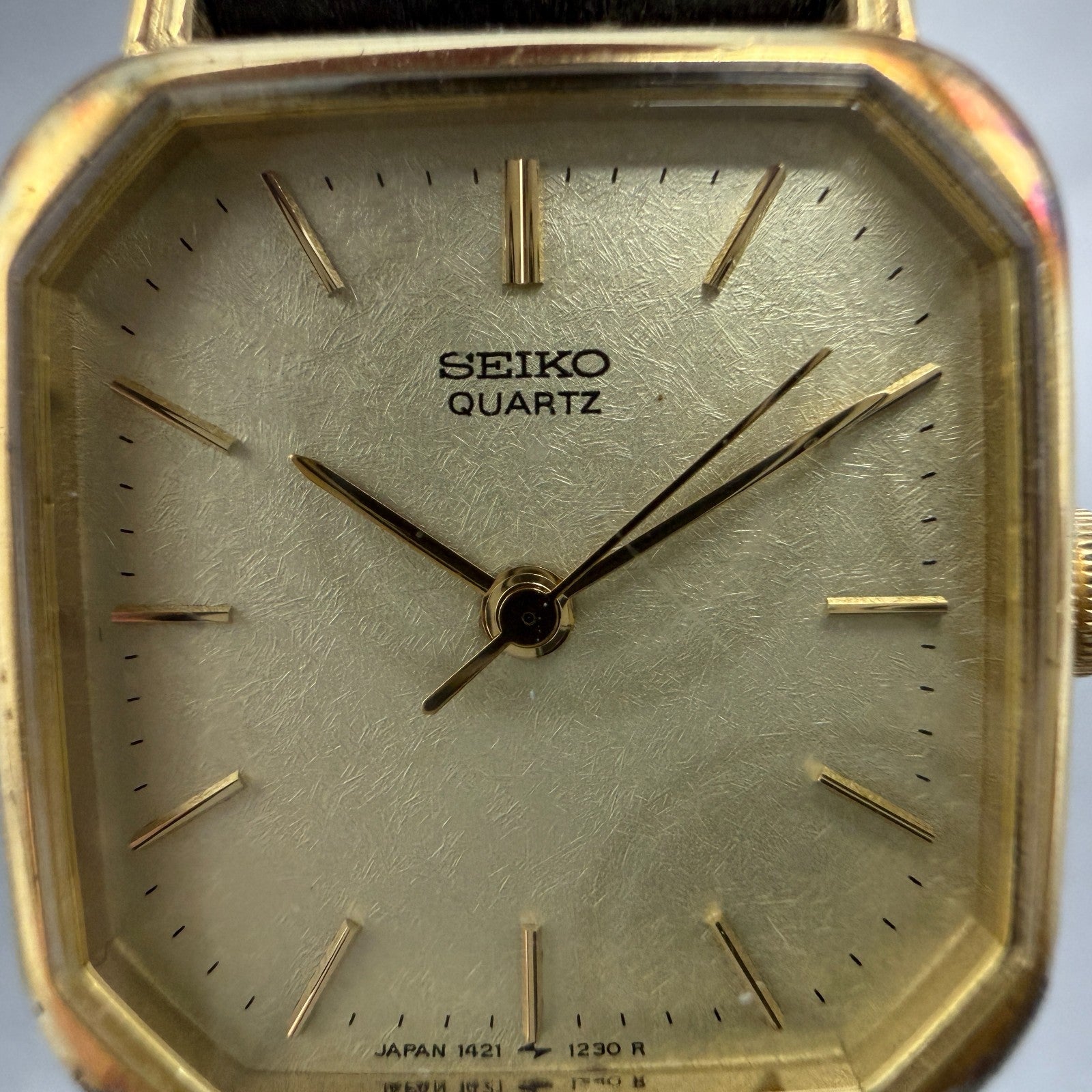 Seiko Watch Women 21mm Champagne Dial gold Tone Octagon 1421-5730 New Battery1