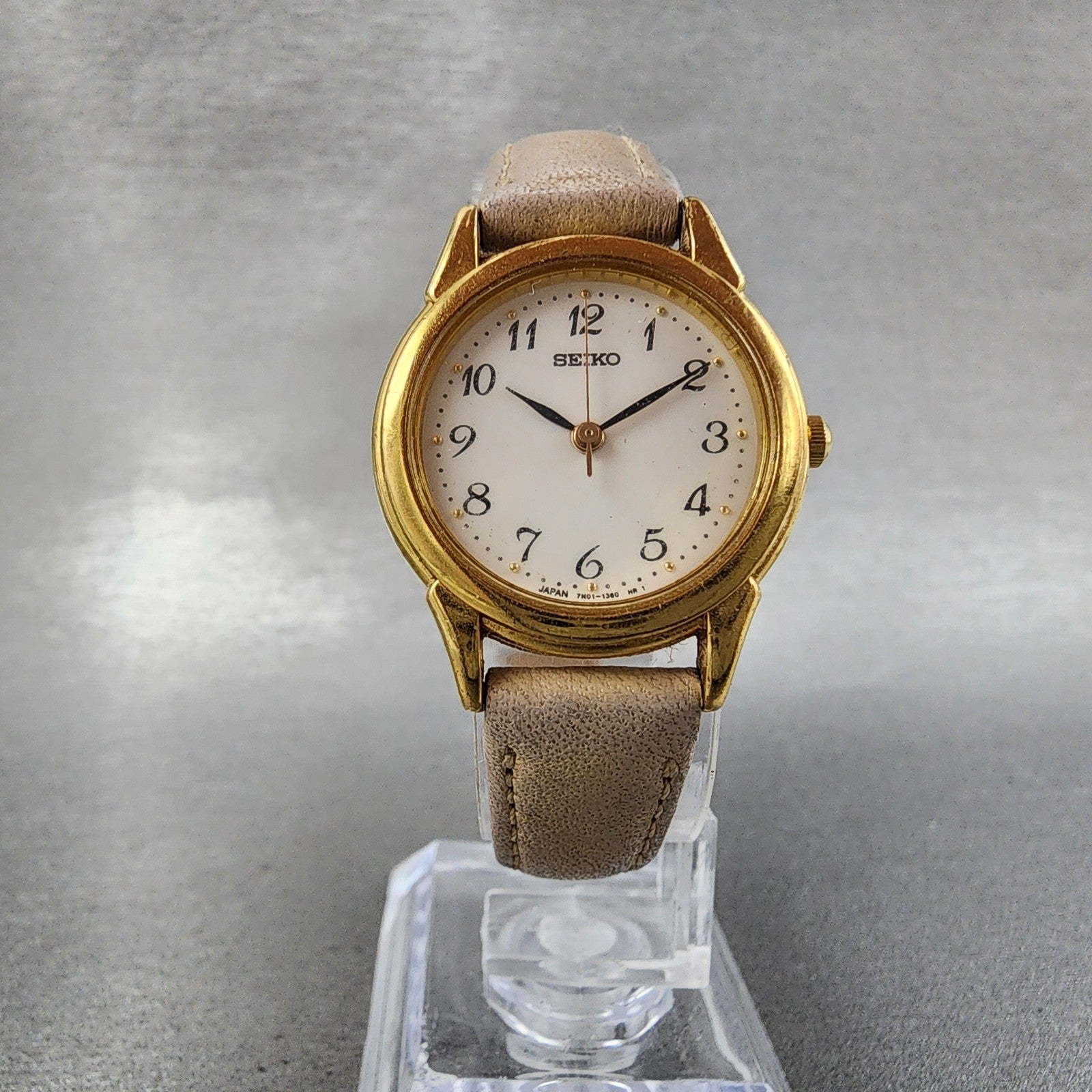 Seiko Watch Women 25mm White Dial Gold Tone 7n016880 New Battery5