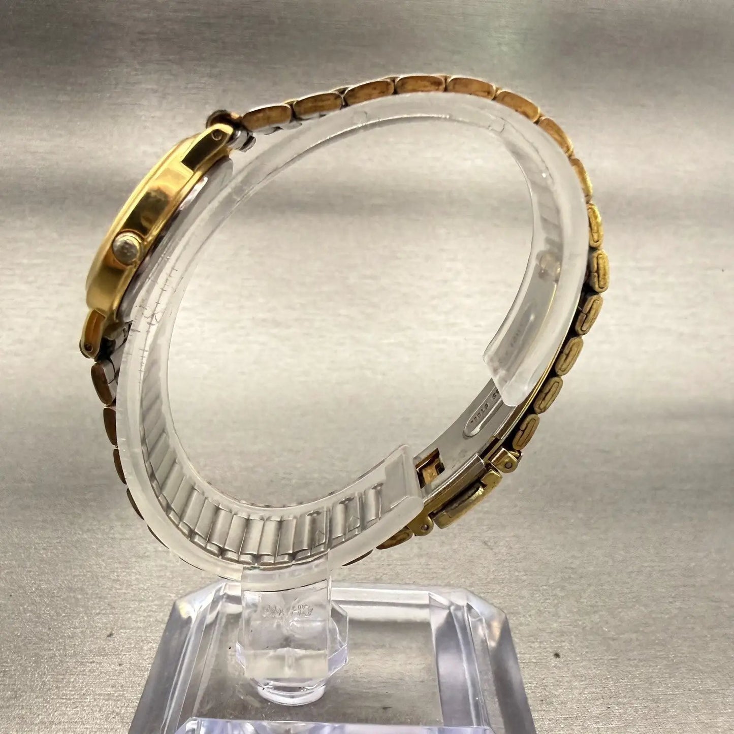 Seiko Watch Women 23mm White Dial Gold Tone Round 1F21-0C00 New Battery Vintage6