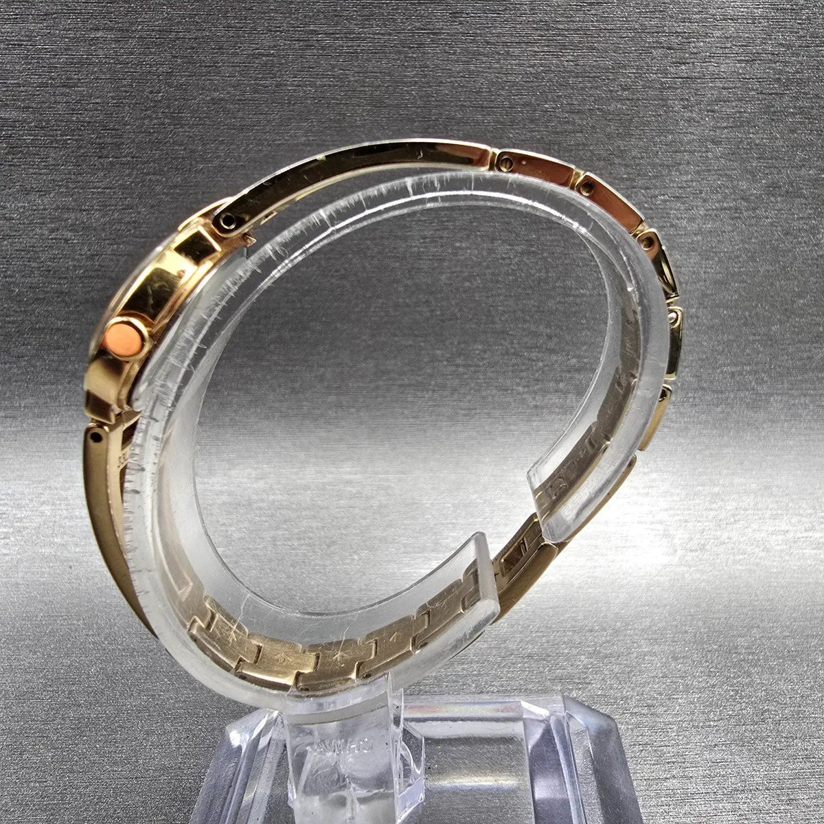 Seiko Watch Women 20mm Black Dial Gold Round Bangle 1N00-0GM0 New Battery7