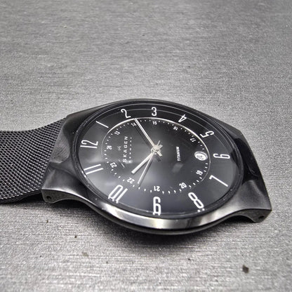 Skagen Denmark Watch Men 37mm Black Dial Titanium Date Round 233XLTMB New Batt J5