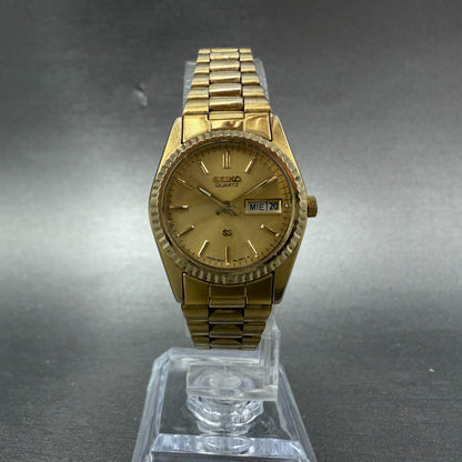 Seiko SQ Watch Women 24mm Champagne Dial Gold Tone Daydate 3e23-0a69 New Batt GJ5