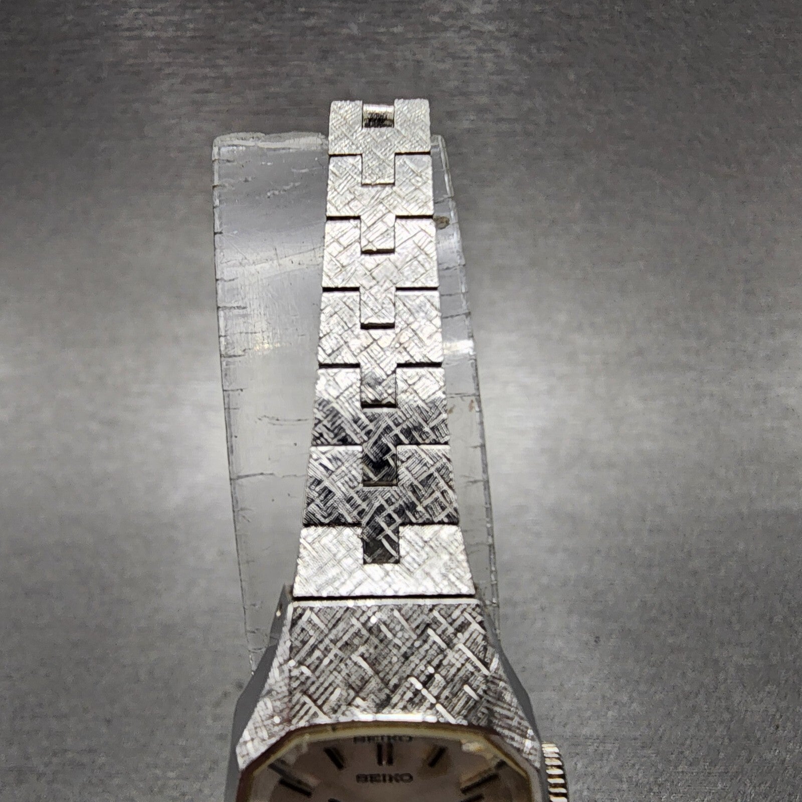 Seiko Watch Women 18mm White Dial Silver Tone Manual 114580 Runs4