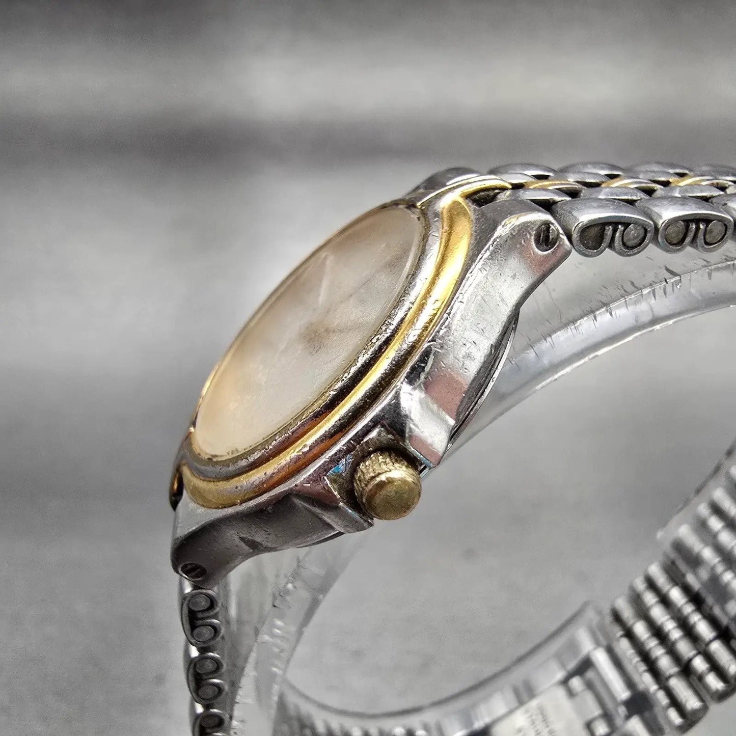 Bulova Watch Women 24mm White Dial Two Tone Date Round 98M02 New Battery Vintage2