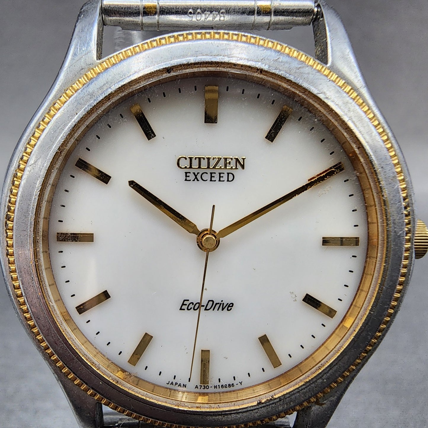 Citizen Exceed EcoDrive Watch Men 35mm White Dial Two Tone A730H09874 Runs0
