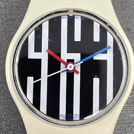 Swatch Speedlimit Watch Women 25mm Black Dial White Case Round LW117 New Battery1