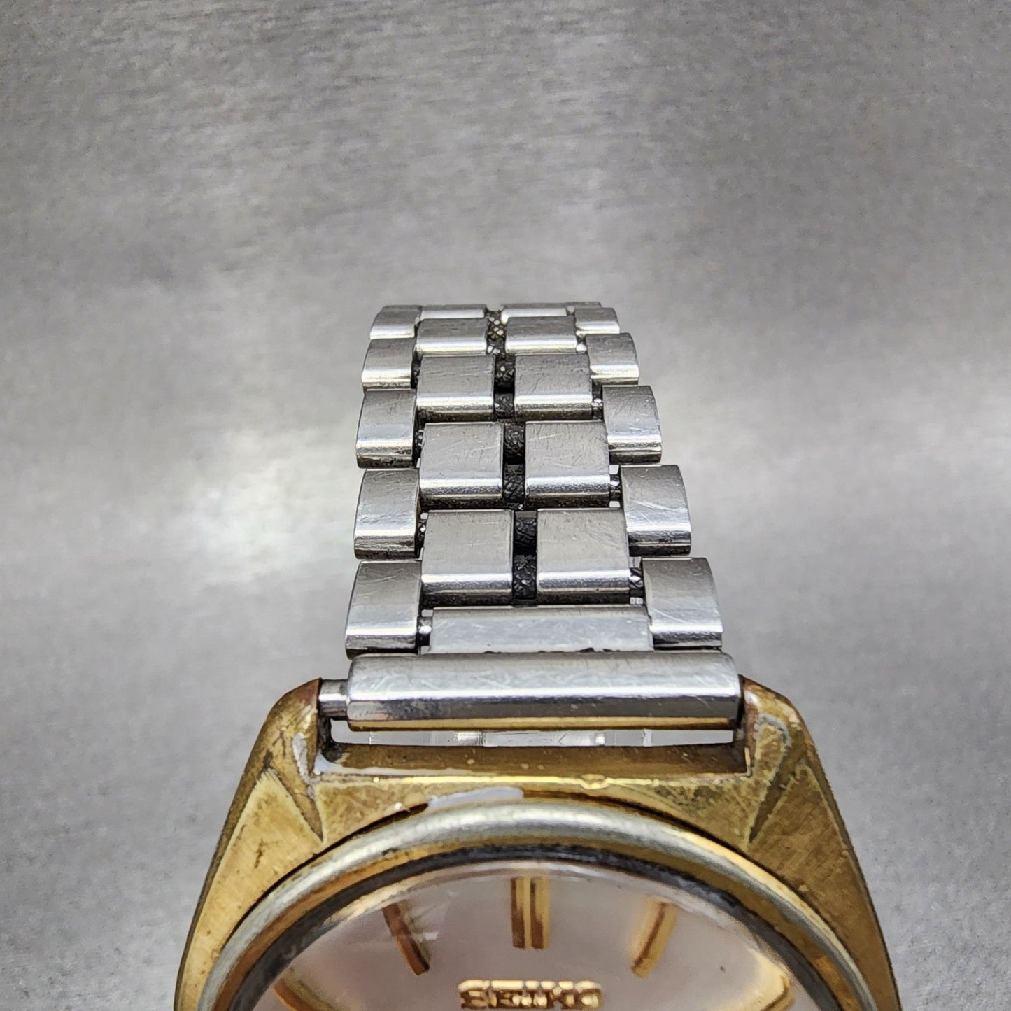 Seiko Lord Matic Watch Men 35mm Silver Dial Gold Tone Daydate 56067000 Run READ4