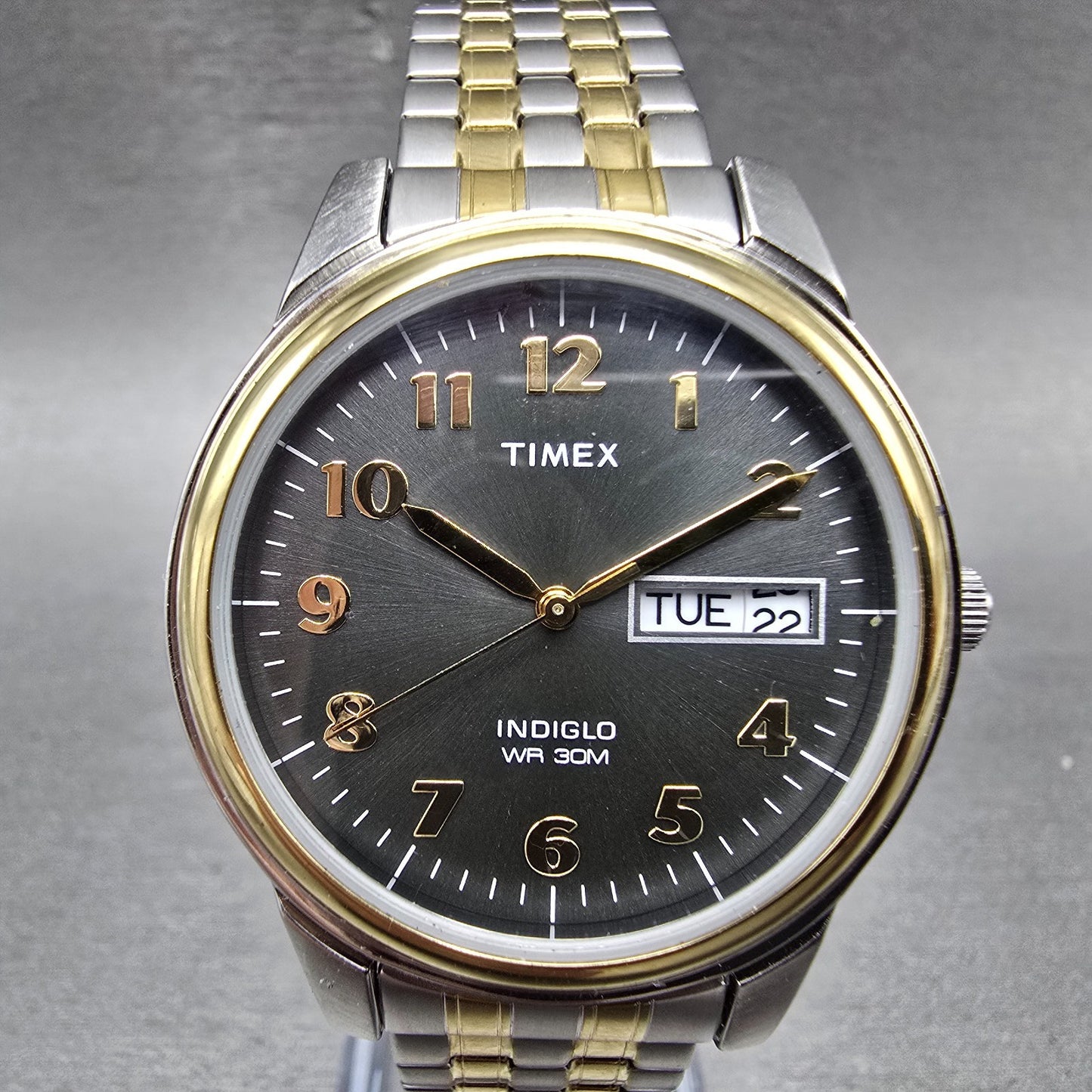 Timex Charles Street Watch Men 36mm Gray Dial Two Tone Daydate T2N093 New Batt0