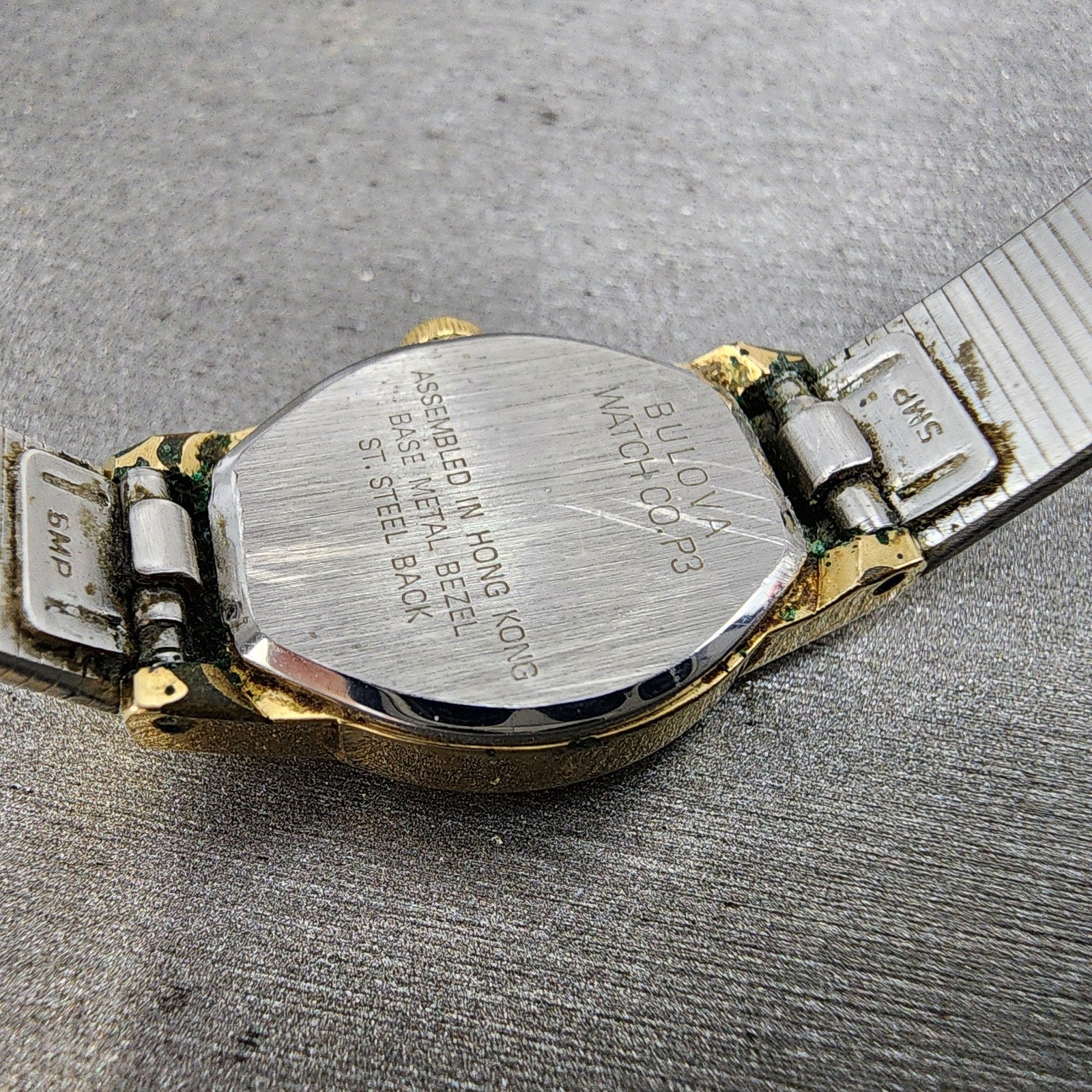 Bulova Watch Women 16mm Champagne Dial Gold Tone Round 83391 New Battery9