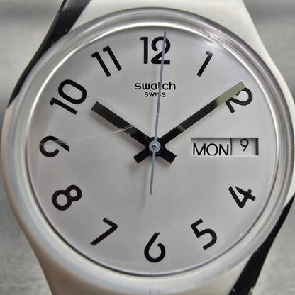 Swatch GREYTWIST Watch Men White Dial White Case Daydate Round GW711 New Battery1
