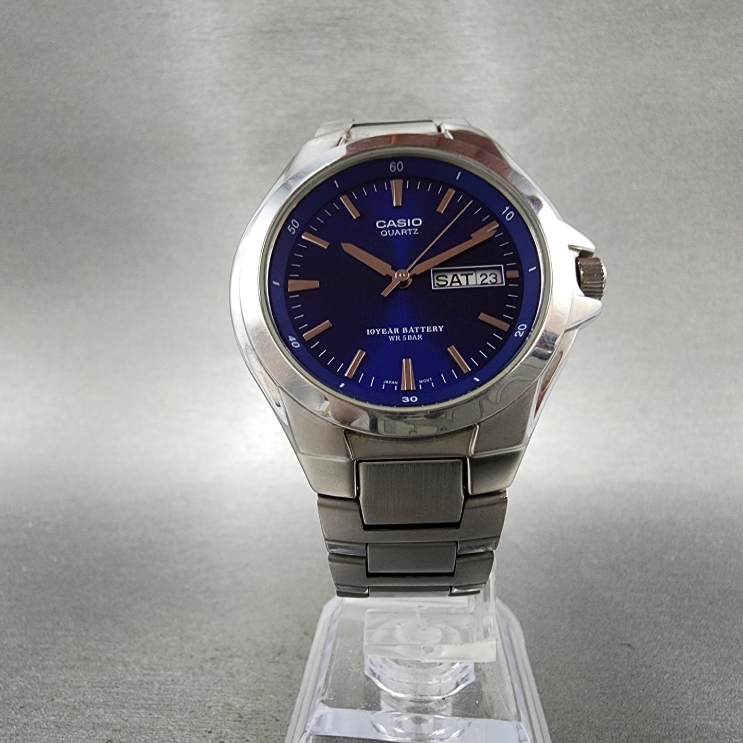 Casio Watch Men 38mm Blue Dial Silver Tone Daydate MTP1228D New Battery5