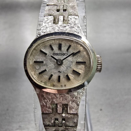 Seiko Watch Women 17mm Silver Dial Silver Tone Oval 11-7619 Manual Wind Runs VTG0