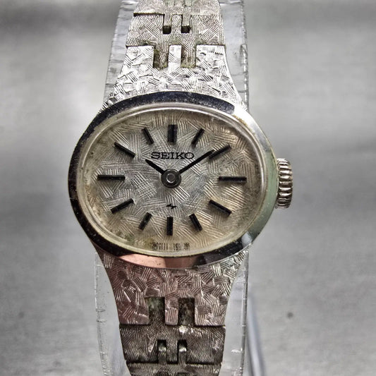 Seiko Watch Women 17mm Silver Dial Silver Tone Oval 11-7619 Manual Wind Runs VTG0