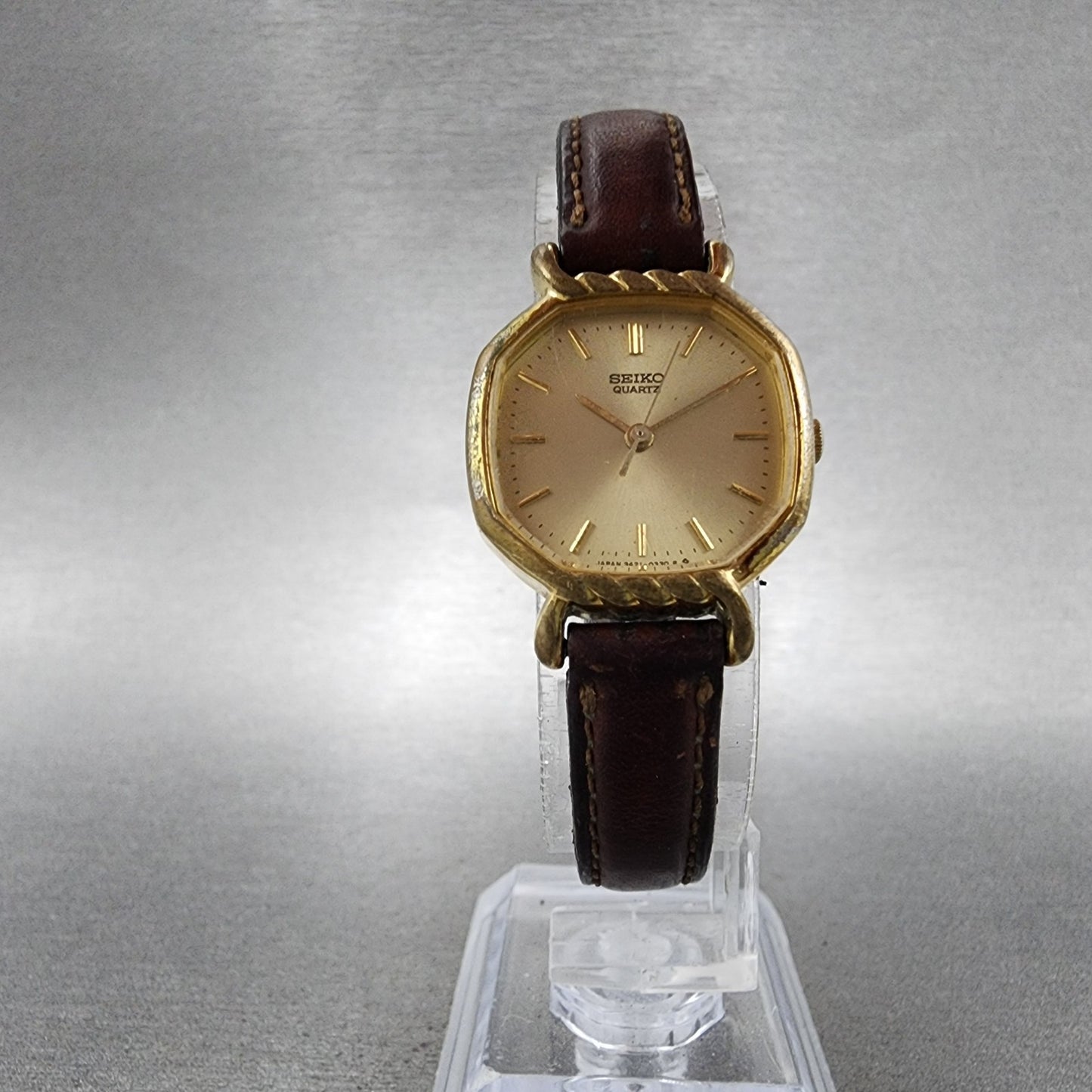Seiko Watch Women 22mm Champagne Dial Gold Tone Octagon 34215140 New Battery5