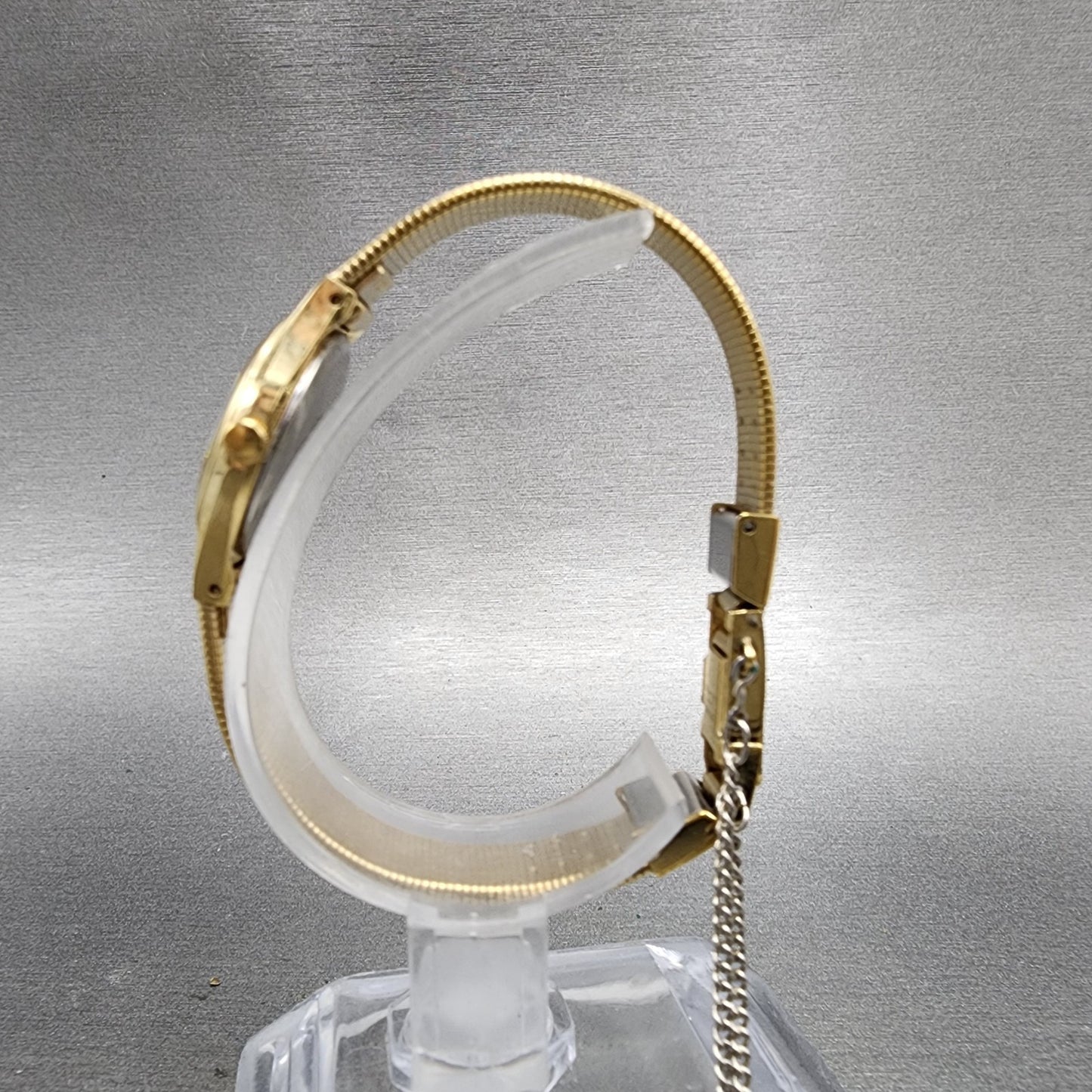 Seiko Watch Women 20mm Champagne Dial Gold Tone Round 2c210010 New Battery6