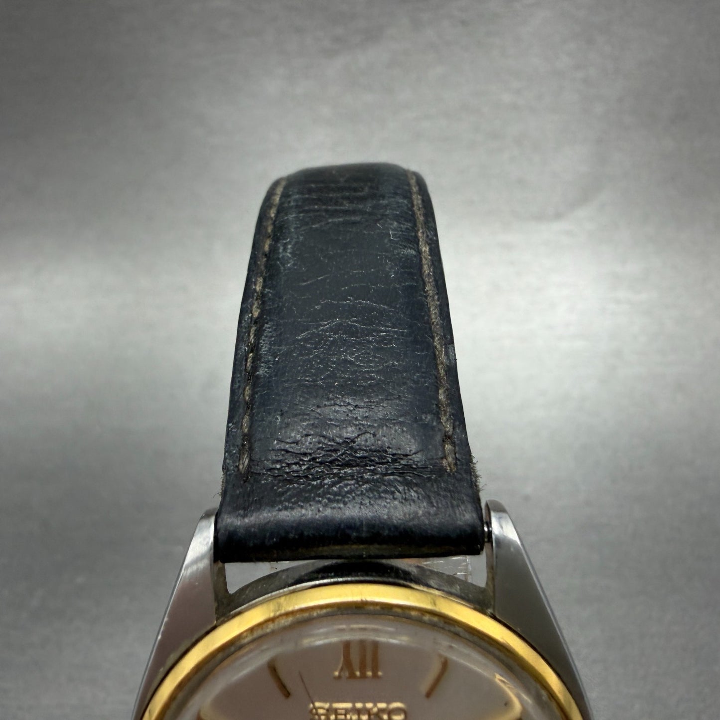 Seiko SQ Watch Men 33mm Silver Dial Two Tone Date 5y22-6009 New Battery Vintage4
